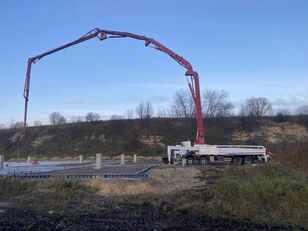 Cifa K52  en el chasis Mercedes-Benz Axor bomba de hormigón