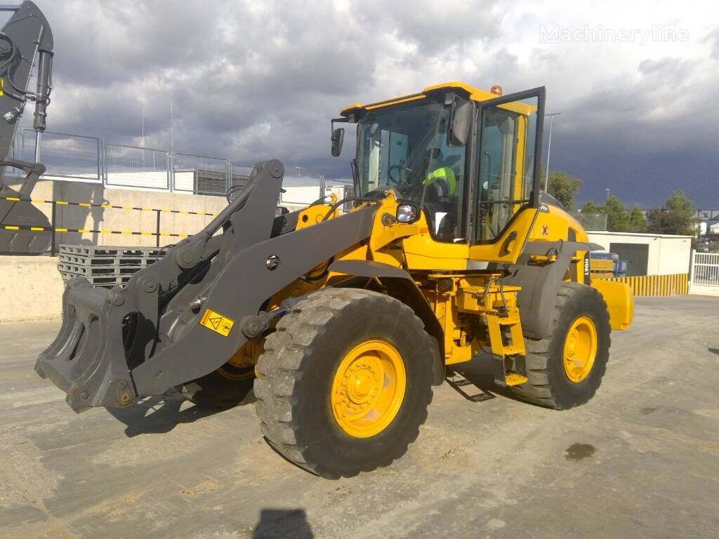 Volvo L-90-H cargadora de ruedas