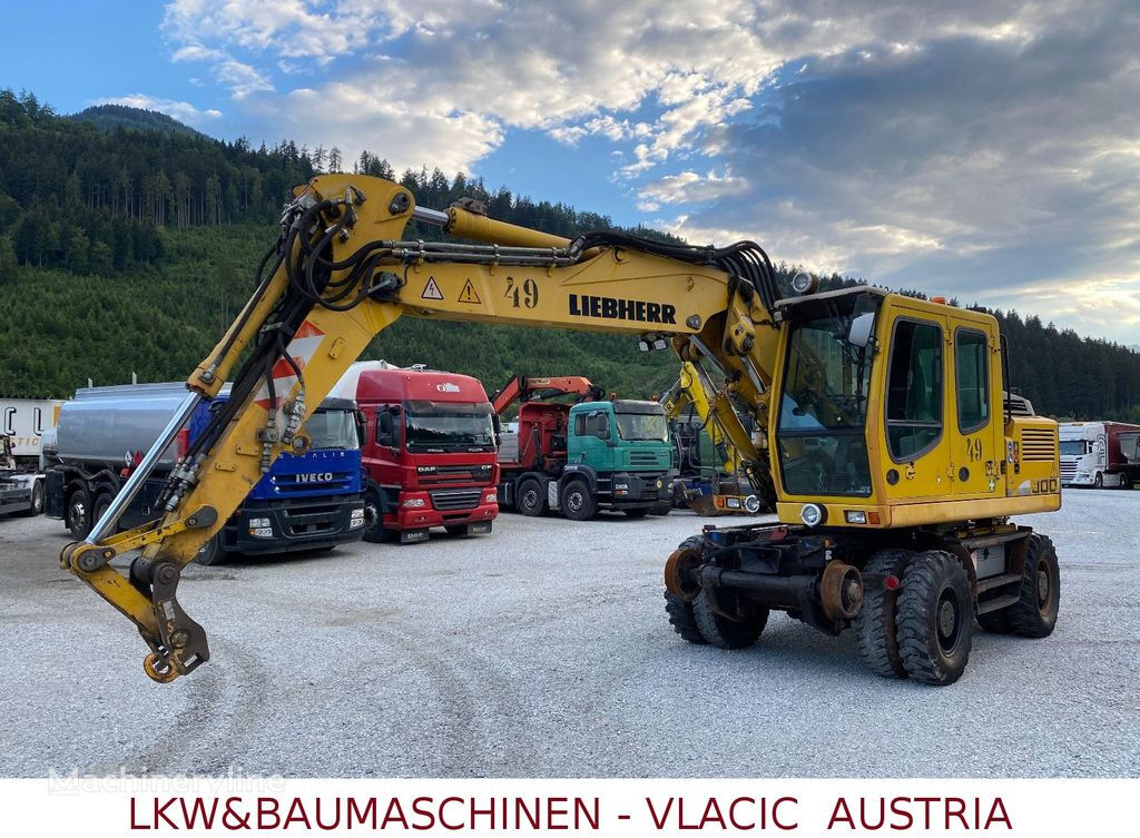 Liebherr A 900 C ZW  excavadora de ruedas