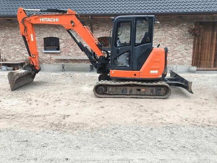 Hitachi ZX65USB-5A miniexcavadora